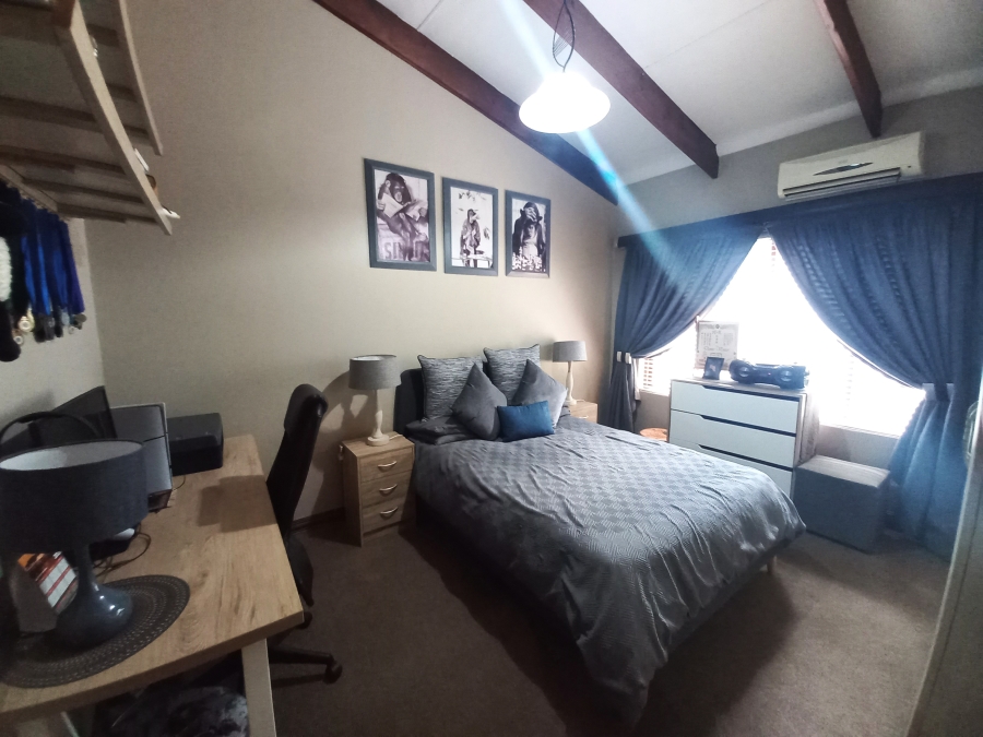 3 Bedroom Property for Sale in Waterval East North West